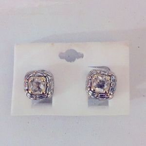 New without tag pierced earrings costume.